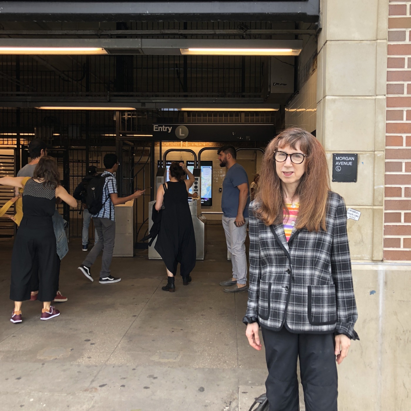 Dr. Lisa Gives a Sh*t