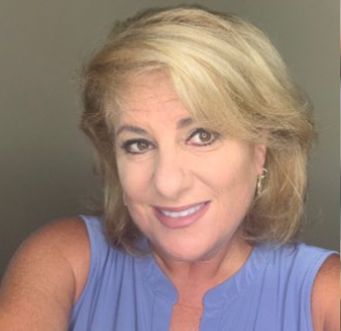 LIVE EVENT — Social Media Expert Lora Shipman episode artwork