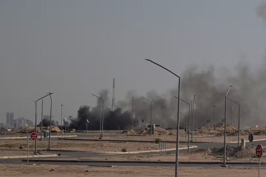 Incêndios causados por ataque do Irã a usina de dessalinização de água no Kuwait são controlados episode artwork