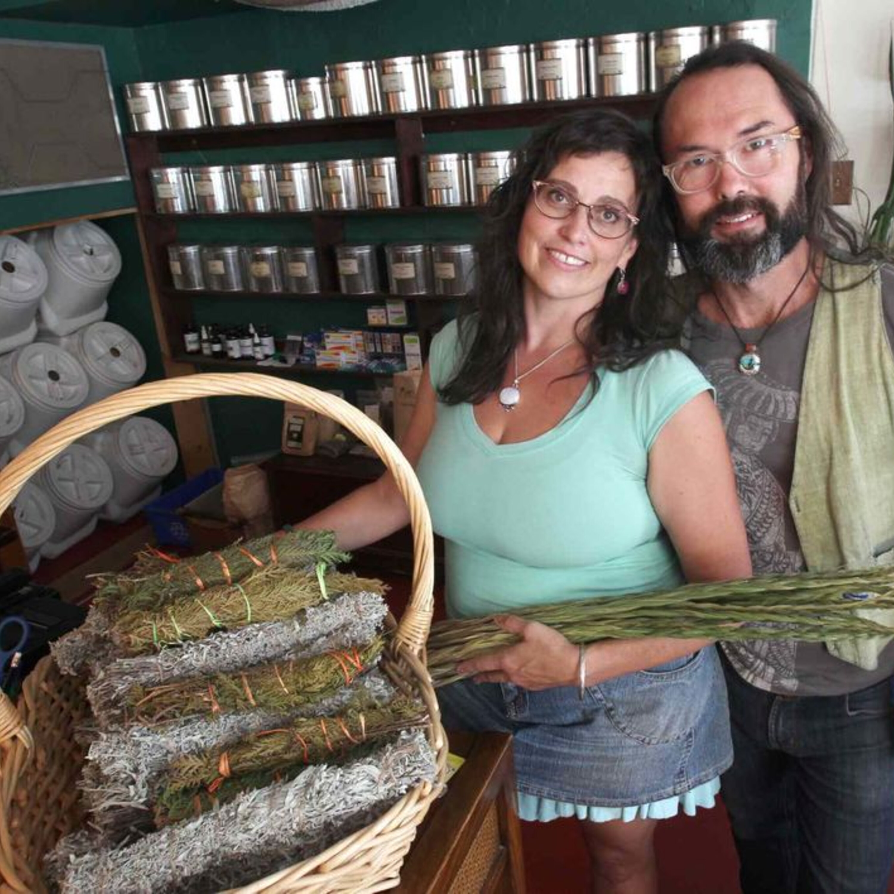The Main Ingredient w/Kevin Burgin and Krista Hall go to Hollow Reed Holistic episode artwork