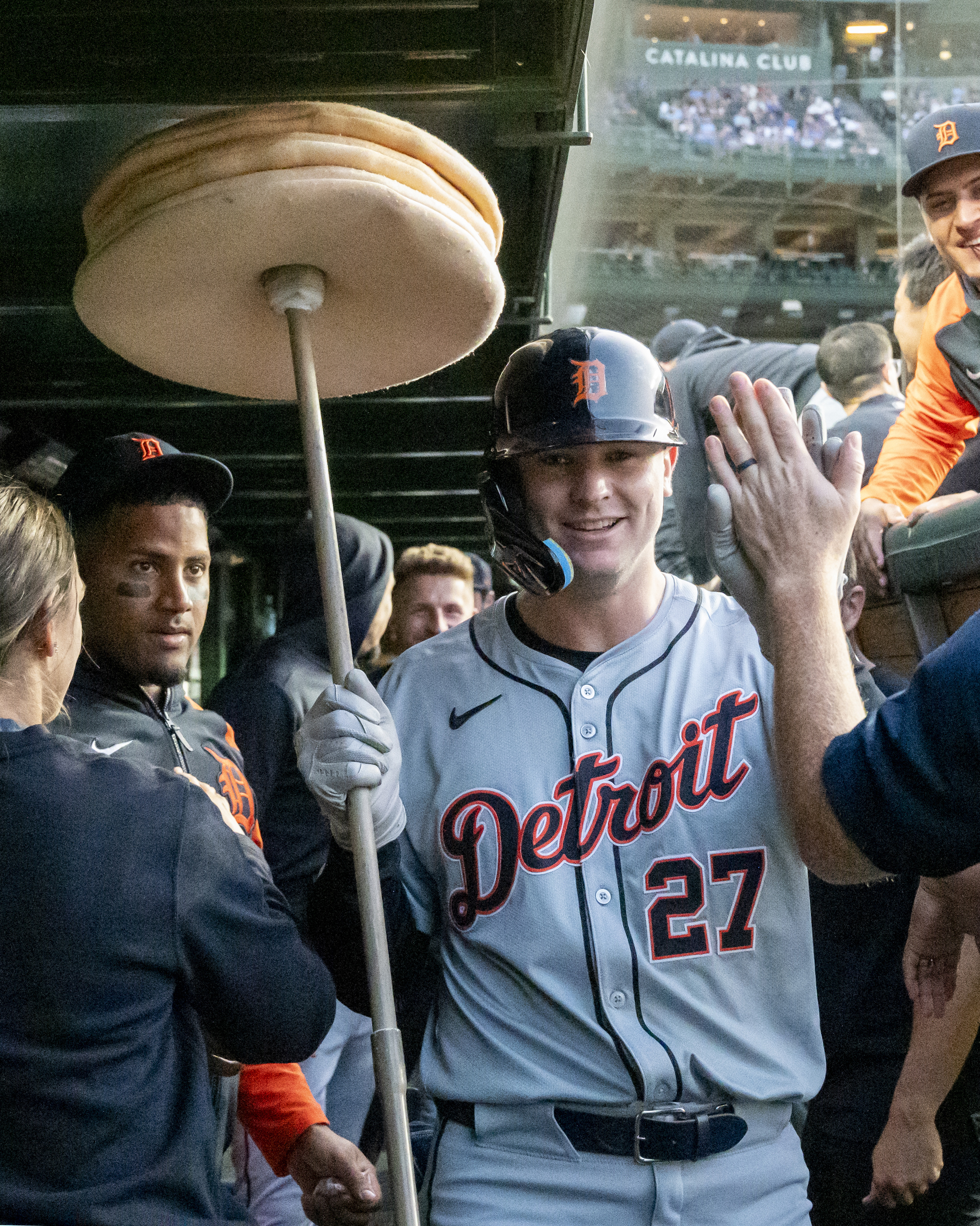 Power Surge in Wrigley!! Tigers even the Series episode artwork