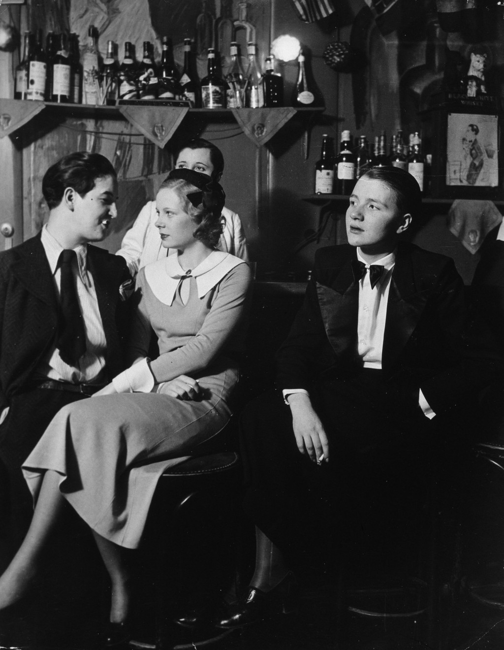 Lesbianism in France with Dr. Tamara Chaplin