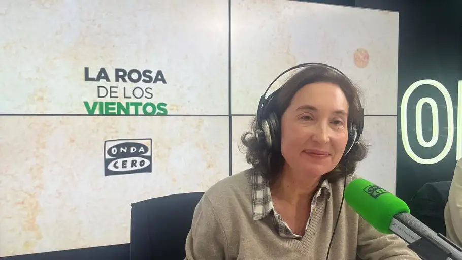 Elsa Punset: "Vivimos en una sociedad que ha sustituido la felicidad por el placer"