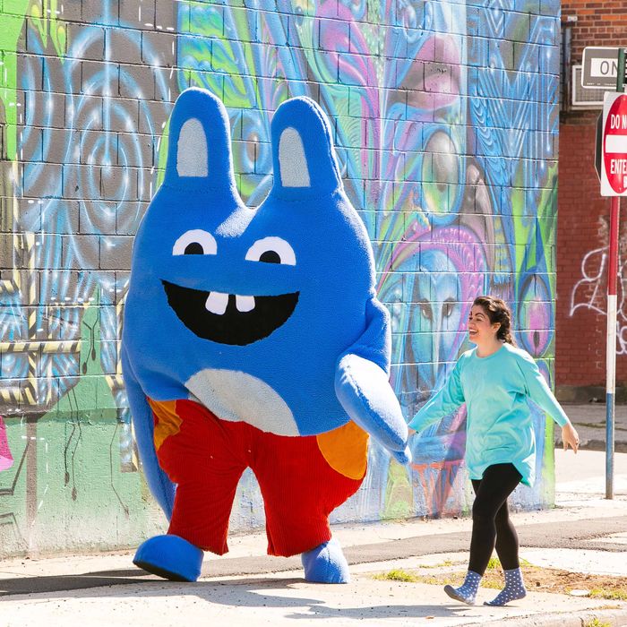 Broad City S2E3 "Wisdom Teeth" episode artwork